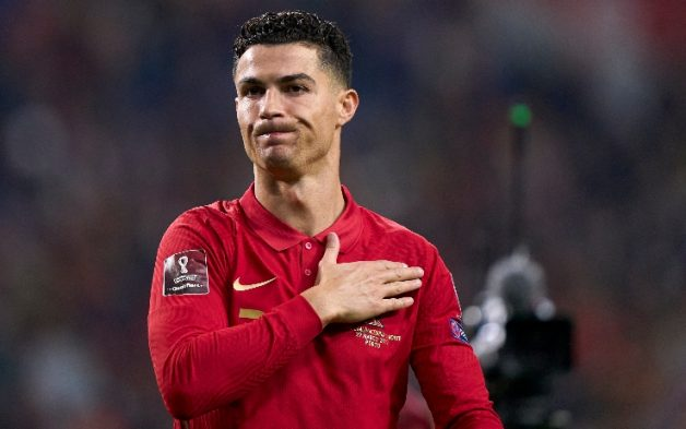 Cristiano Ronaldo avverte i rivali su Instagram: “Ai Mondiali per vincere”