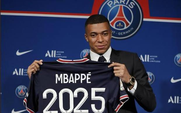 Mbappé: “Pensavo sarei andato al Real… Resto al Psg, ora sono al centro del progetto”￼