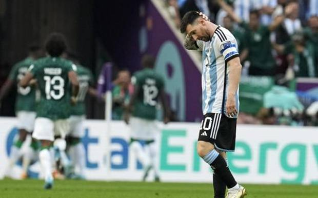 Crollo Argentina, l’Arabia Saudita rimonta e batte Messi all’esordio