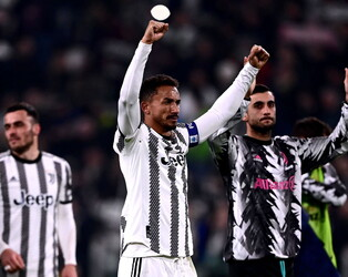 Juventus, Danilo annuncia il rinnovo: “Nei prossimi giorni ci saranno novità importanti”