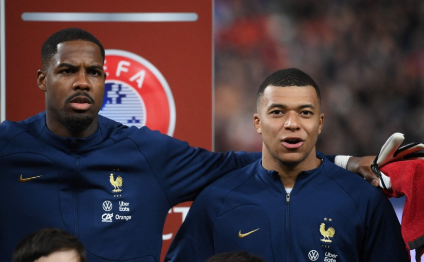 Da Mbappé alla Federazione, la Francia con Maignan: “Hai il nostro sostegno”