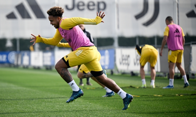 La Juve ritrova McKennie: in campo con un tutore. Gatti e Danilo dal 1′ contro l’Atalanta