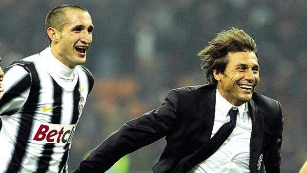 La Juve va all’assalto di Conte: c’è fiducia, il sì s’avvicina. Spinge anche Chiellini.