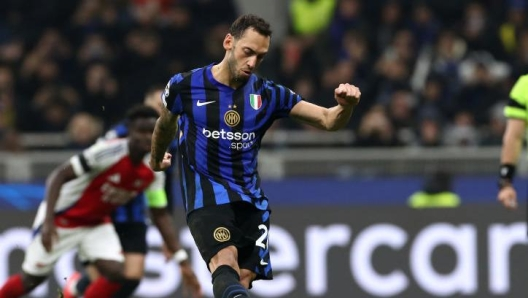 Calhanoglu risponde a Lautaro: “Un vero leader non cerca colpevoli. Mai tradito questa maglia”