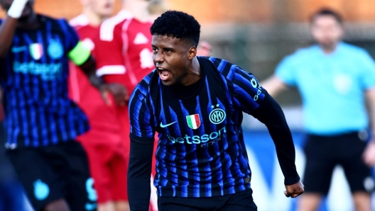 Rigori, cervello, leadership e due nazioni: Zarate, l’Inter ha in casa un piccolo Calha