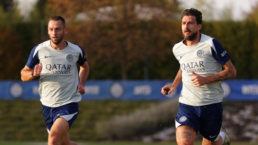 Inter, la rivoluzione parte dalla difesa: via in tre. E Bastoni…