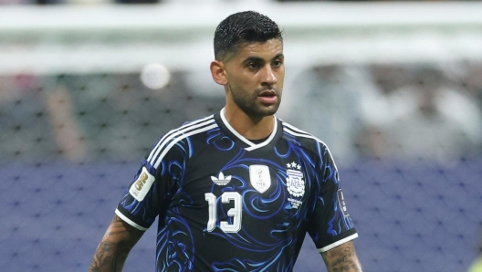 Difesa alta, gioco verticale e più aggressività: come cambierebbe l’Inter con Romero