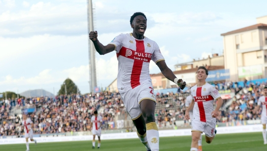 Juve, all’attacco: per Ekhator è fatta, visite nella notte. E c’è il rilancio per Kolo Muani
